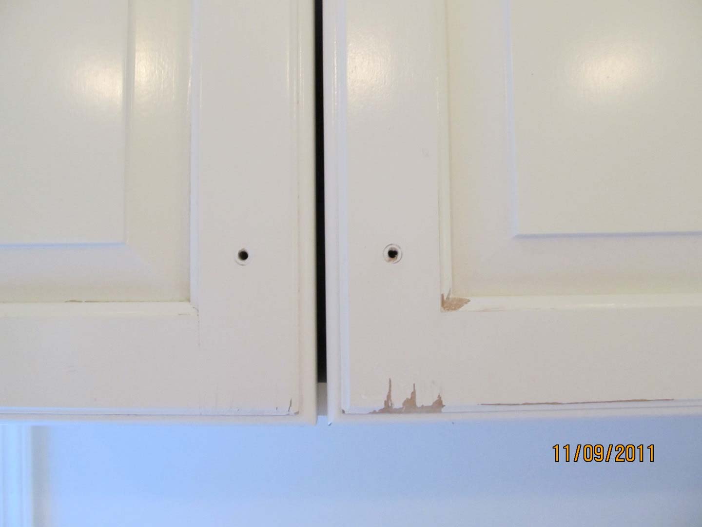 Chipped Maple Cabinet — The Tri-State Area — Carriage House II In-Home Restorations