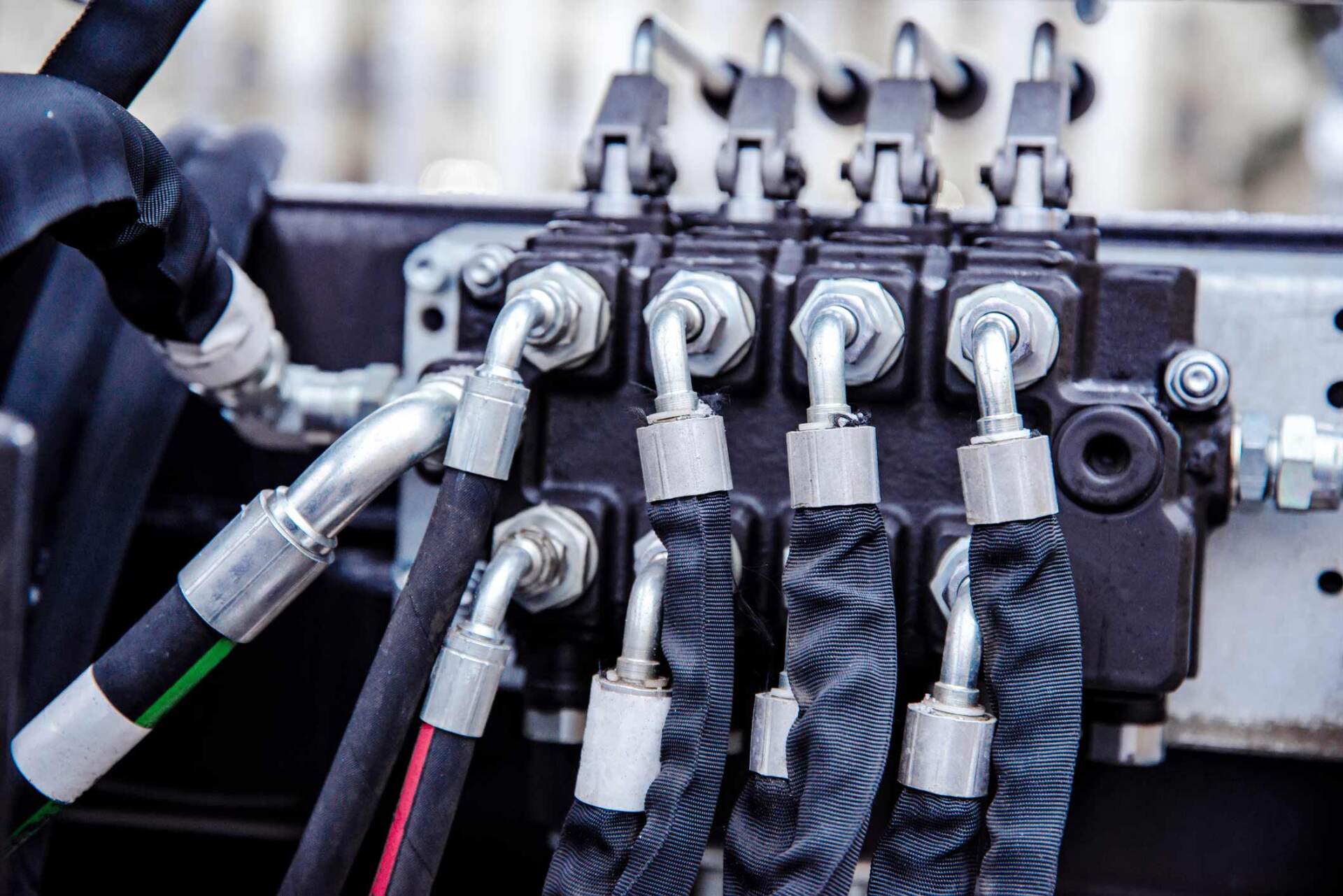 Newly installed hydraulic hose | Port Stephens, NSW | Shire Hoses