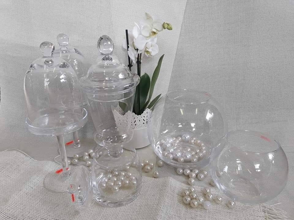 Vazos, vazonai, žvakės, balionai