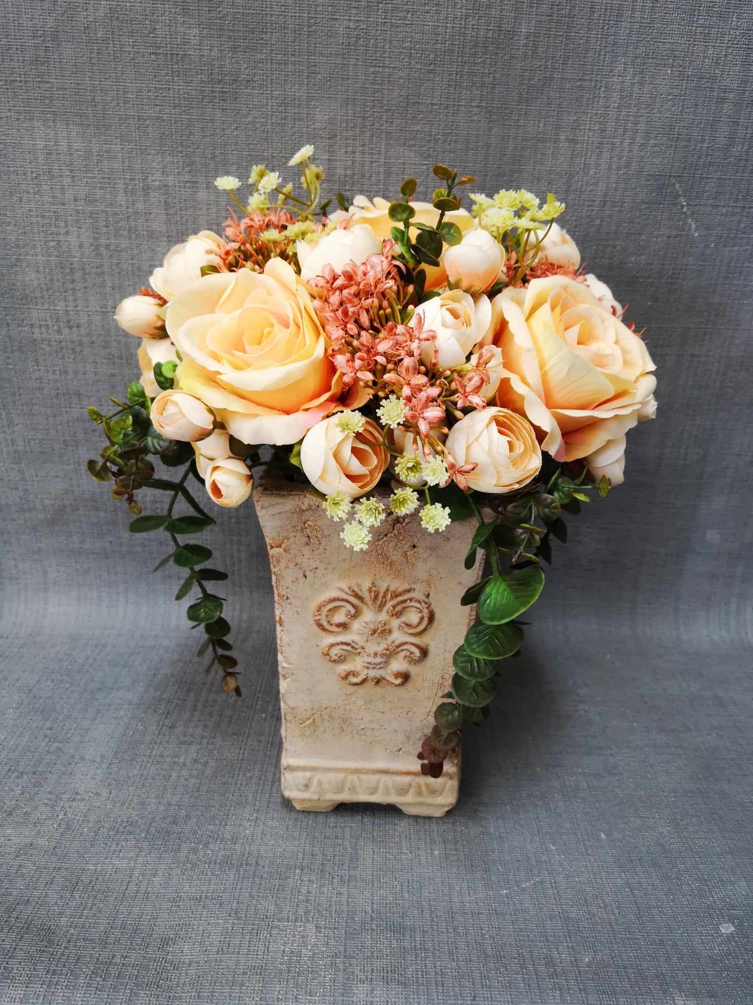 Dirbtinės gėlės, kompozicijos