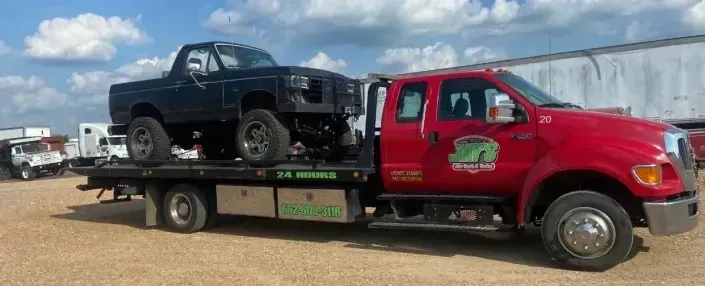 Jay's Tow Truck