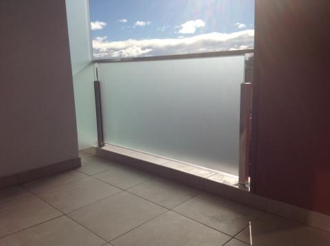 Frosted Glass Screen — Hampton, VIC — Bayside Balustrades