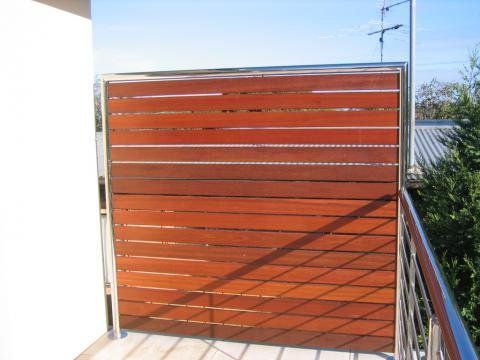 Wooden Privacy Screen — Hampton, VIC — Bayside Balustrades