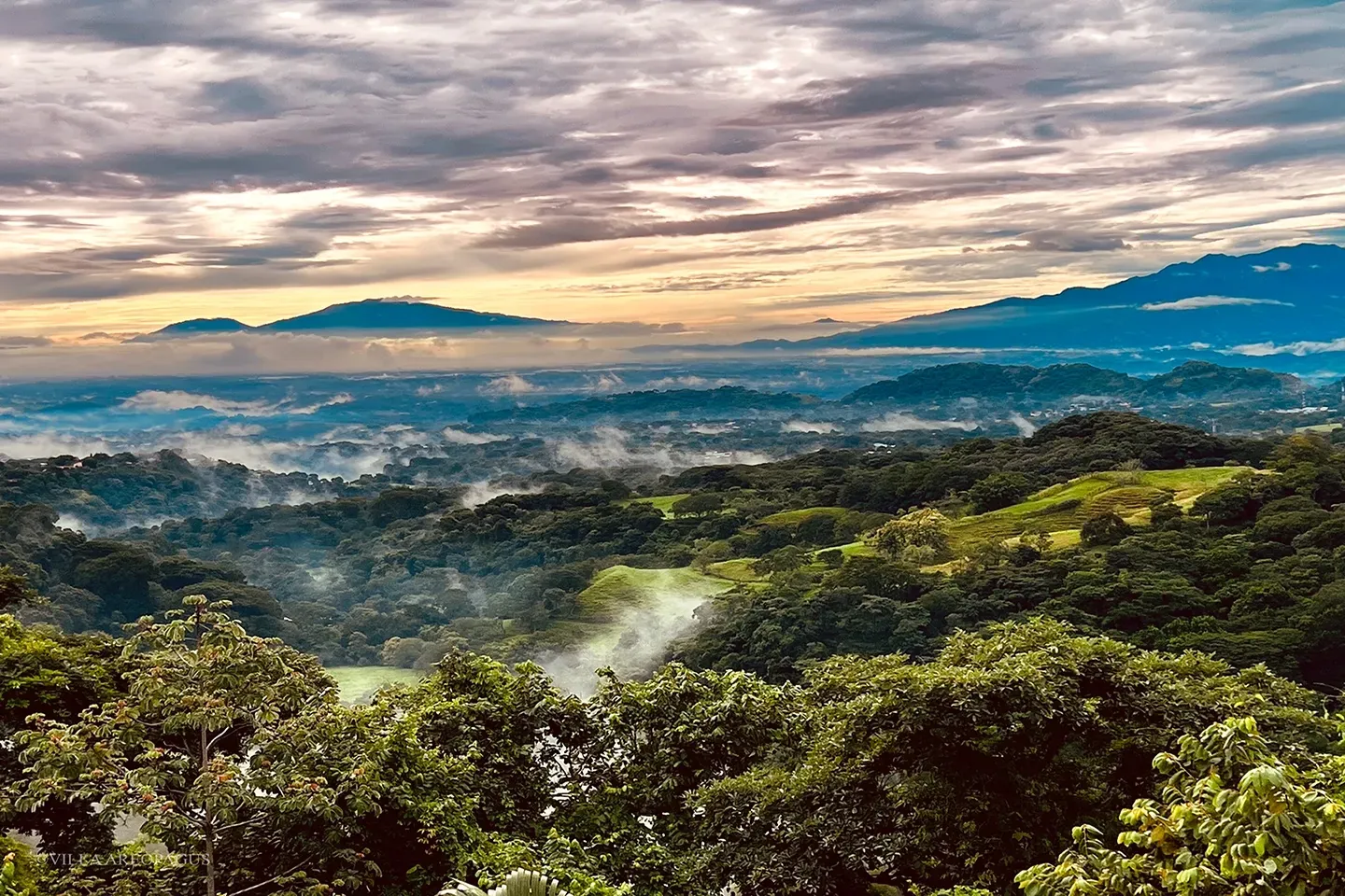Atenas, Costa Rica amazing sunrise view from Master Bedroom