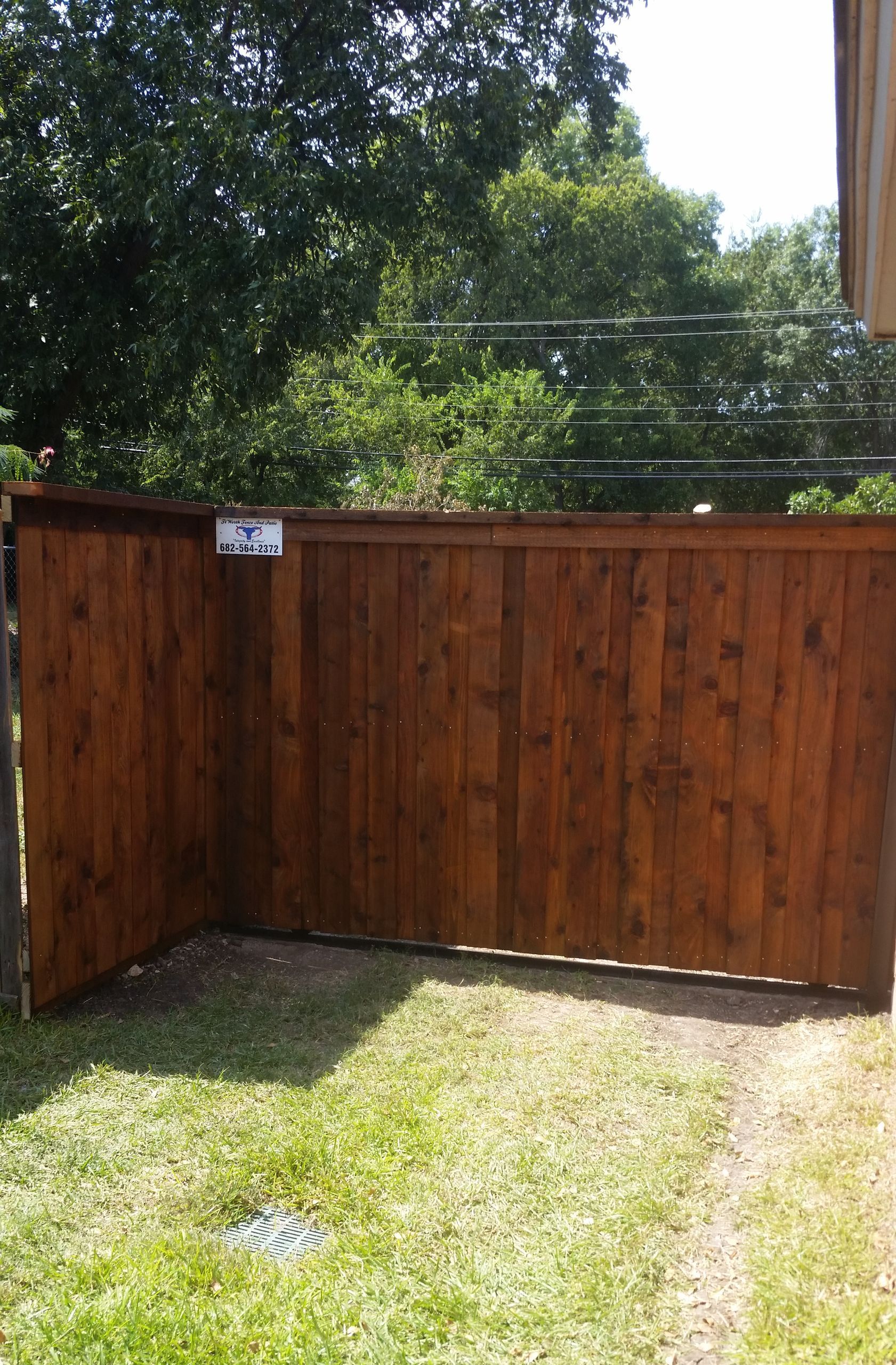 Pre stain wood cedar privacy fence
