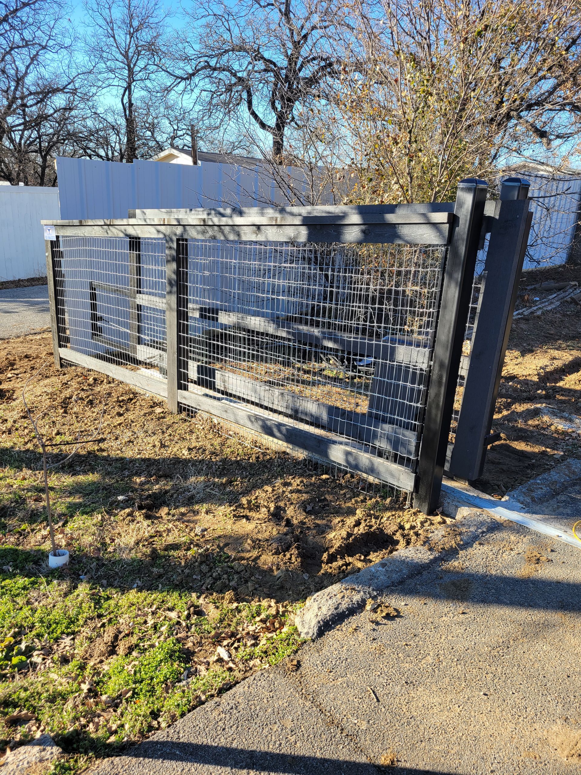 wood slide gate with no climb wire