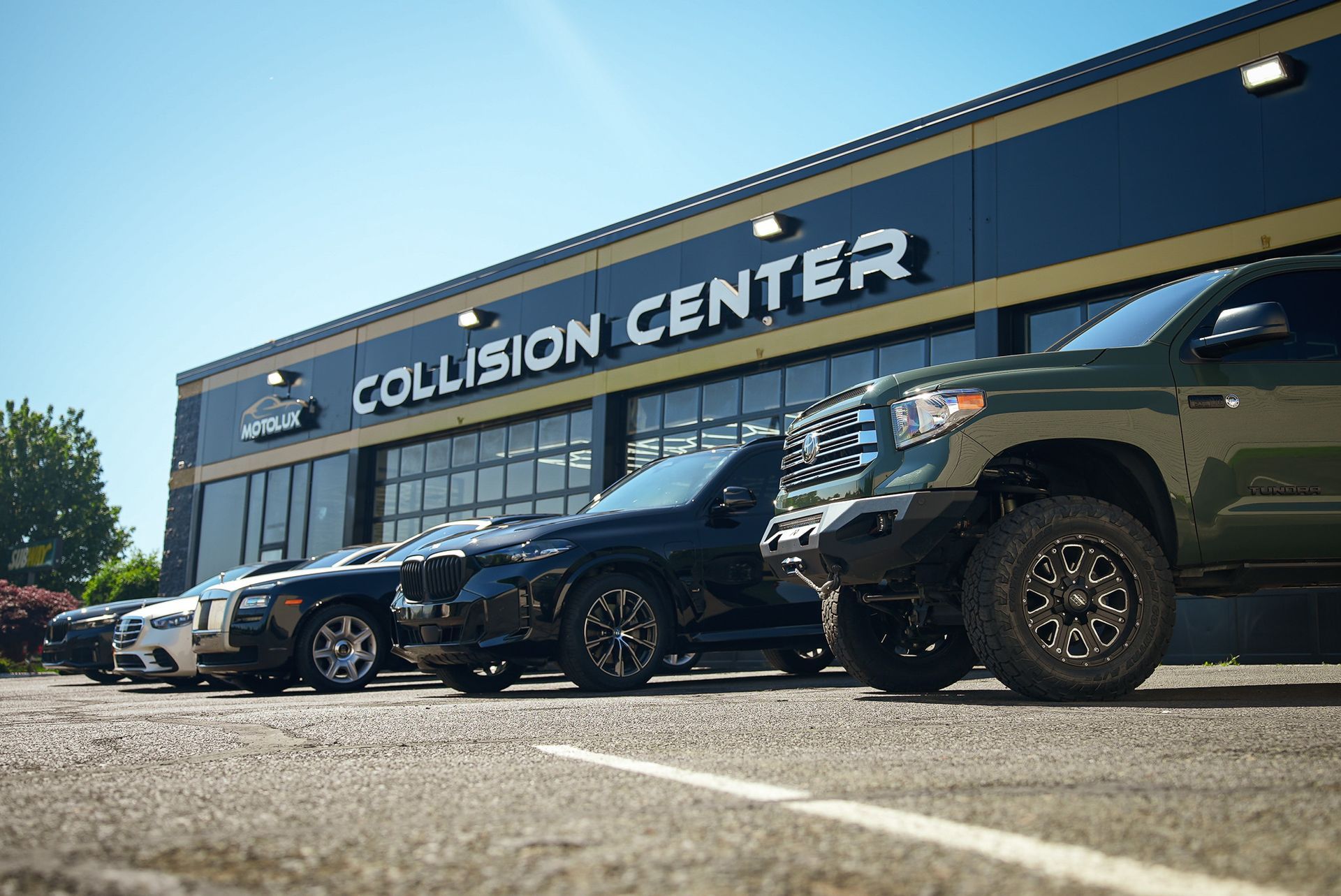 MotoluxBodyShop - Most trusted Auto Glass Replacement service in Vancouver WA