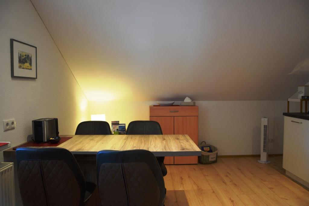 Arbeitsplatz im Zimmer