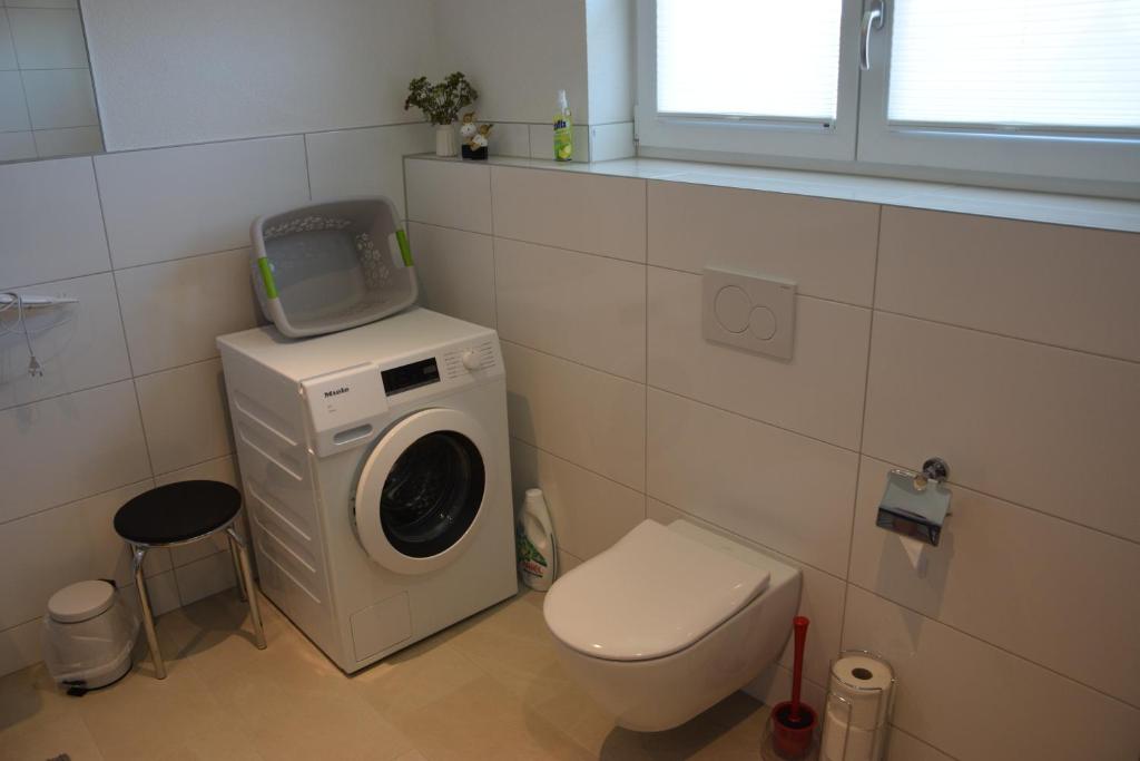 Waschmaschine im Badezimmer