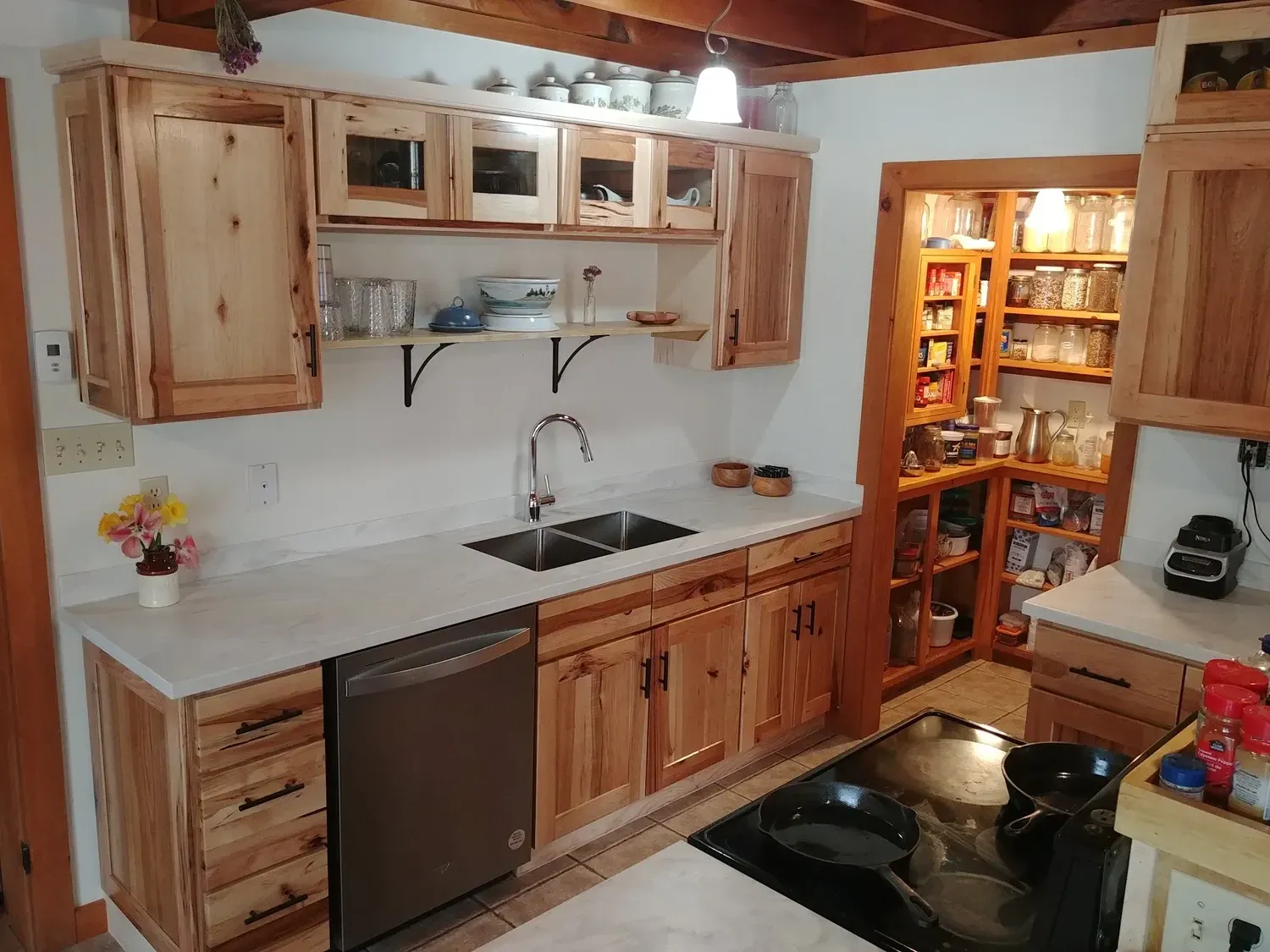 finished kitchen cedar