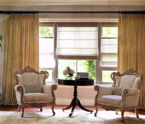 Table and Chairs Near Windows – Savannah, GA – Tailor Made Draperies