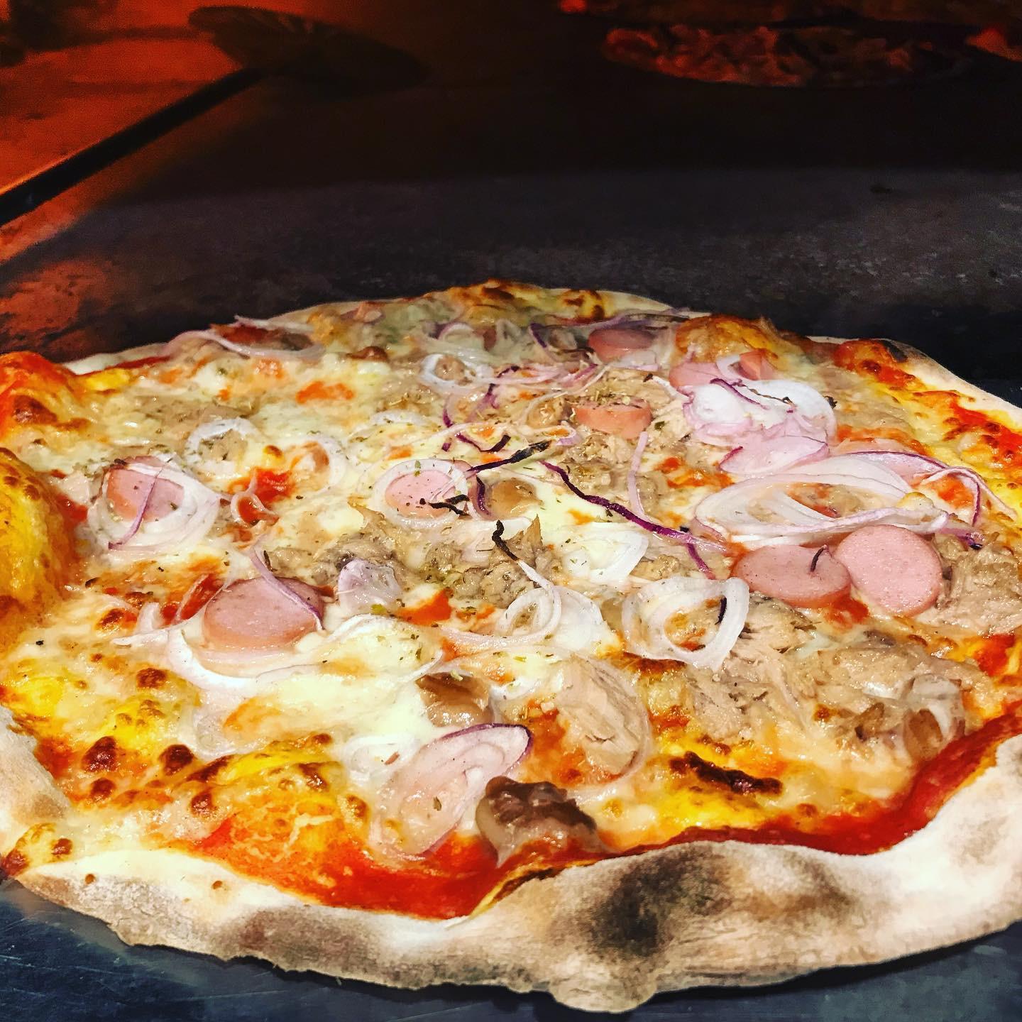 pizza wurstel da asporto pizzeria Origine Sarzana