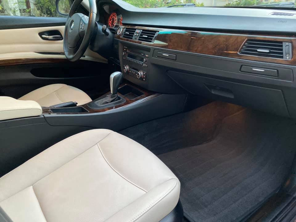 Car Front Seat — Naples, FL — Quarry Motors