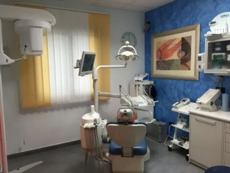 macchinari per la cura dei denti