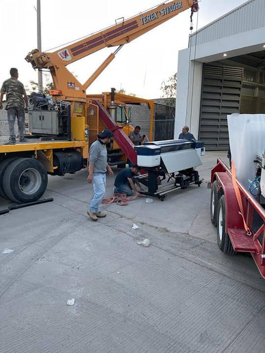 Grúas Eleven - Maquinaria especializada