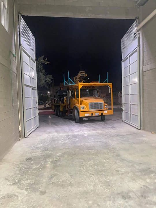 Grúas Eleven - Descarga