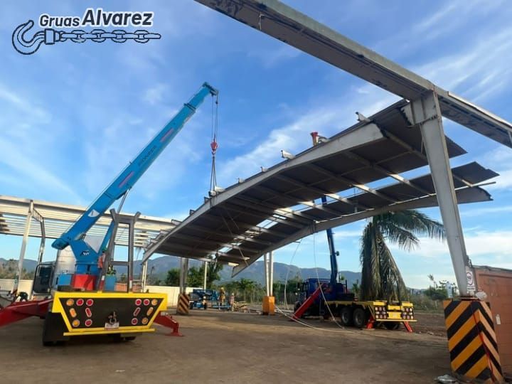 GRÚAS INDUSTRIALES ALVAREZ