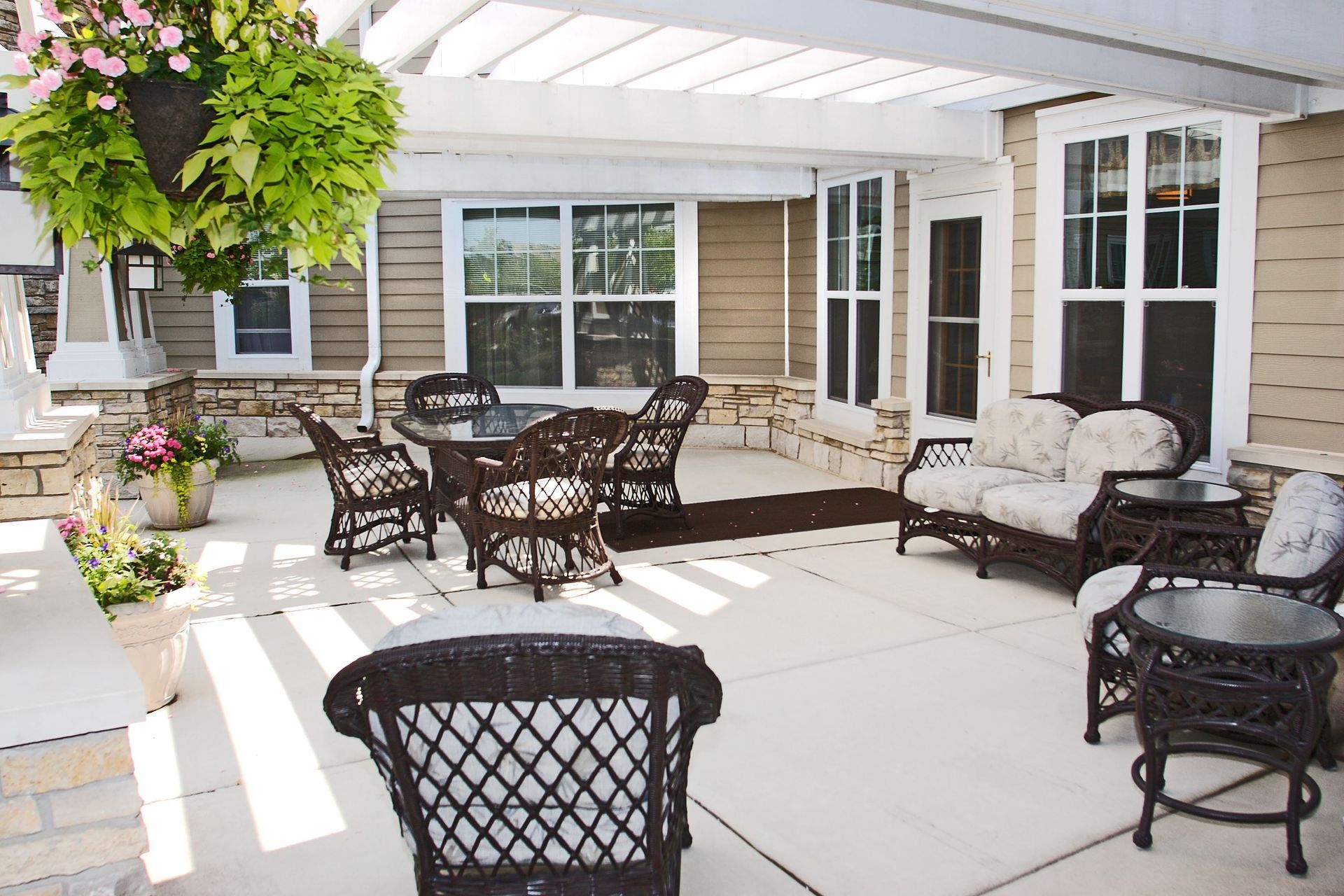 Seniors Health Care — Fancy Dining Area In Illinois  in Glenview, IL