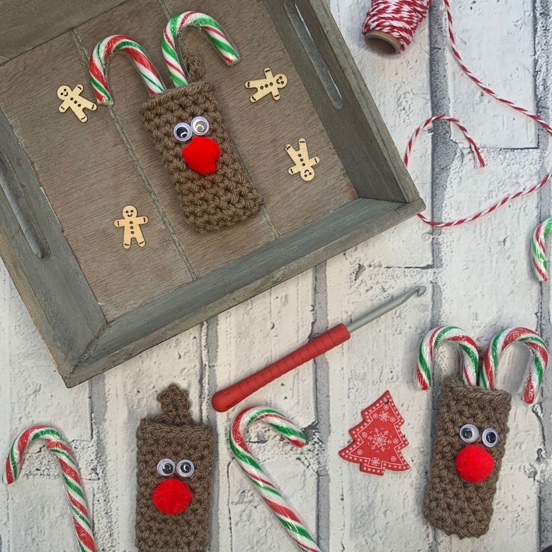 How to crochet a candy Cane holder reindeer