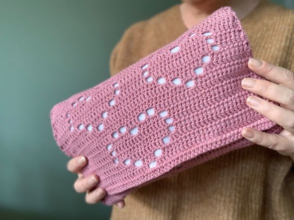 Crochet Clutch Bag Pattern with Lining