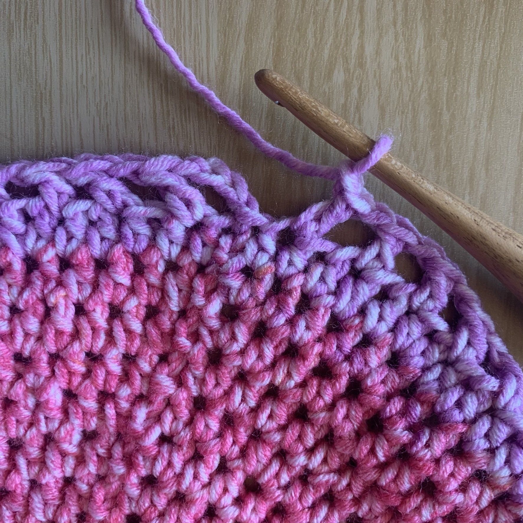 How to crochet a mesh market bag