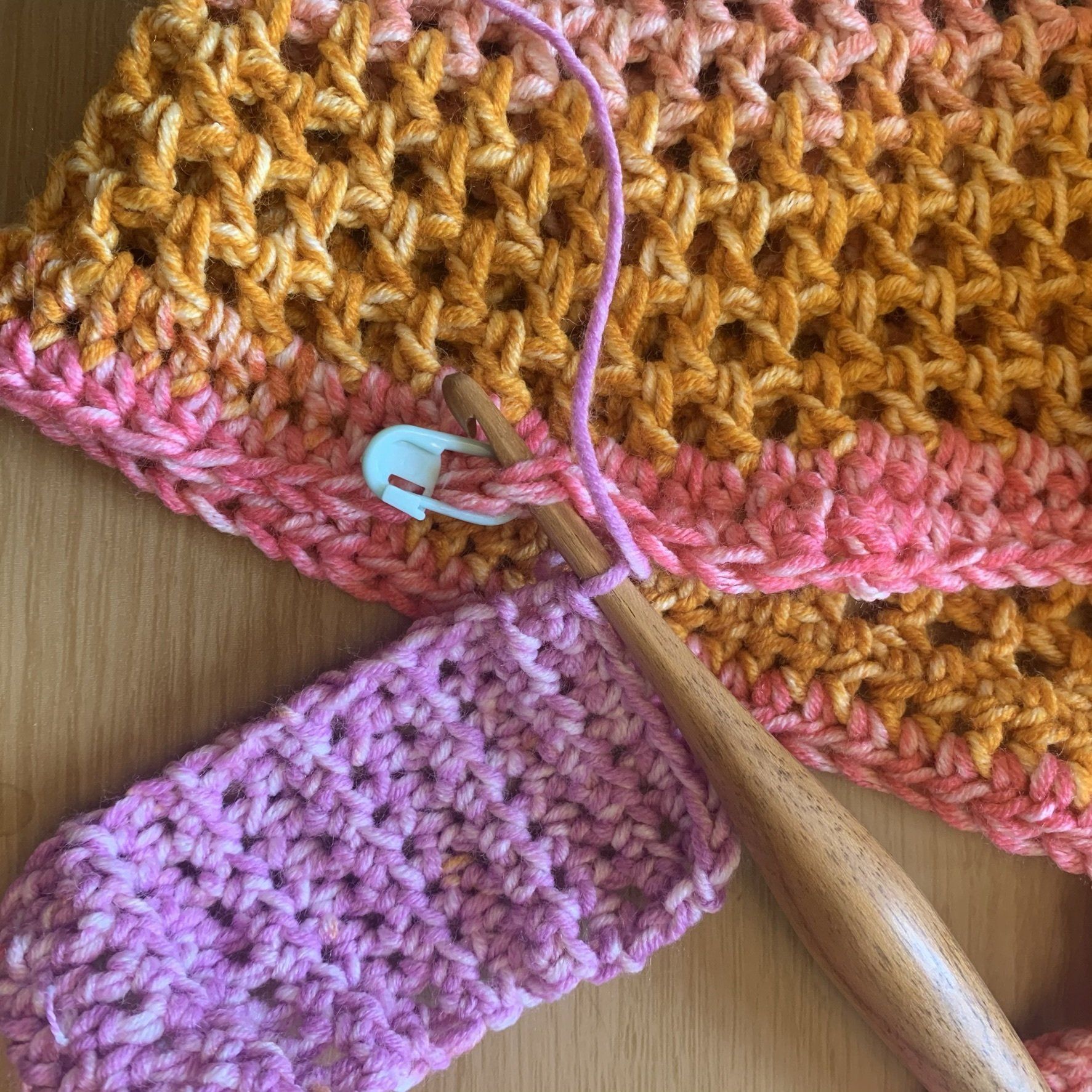How to crochet a mesh market bag with this free pattern