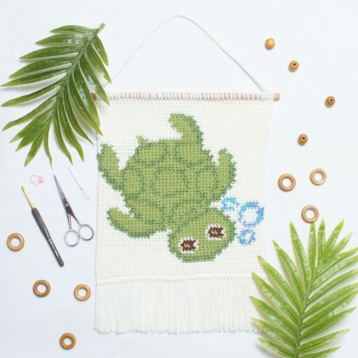 Crochet Sea Turtle wall hanging pattern free