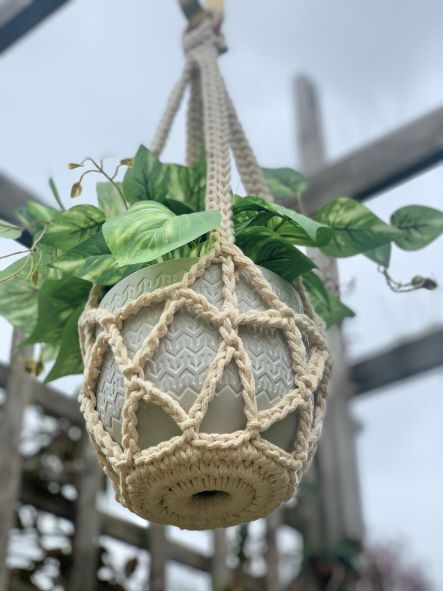 SUPER EASY Crochet Hanging Vines with Dangling Flowers