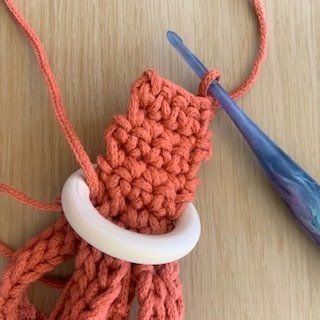 Free Crochet Plant Hanger Pattern