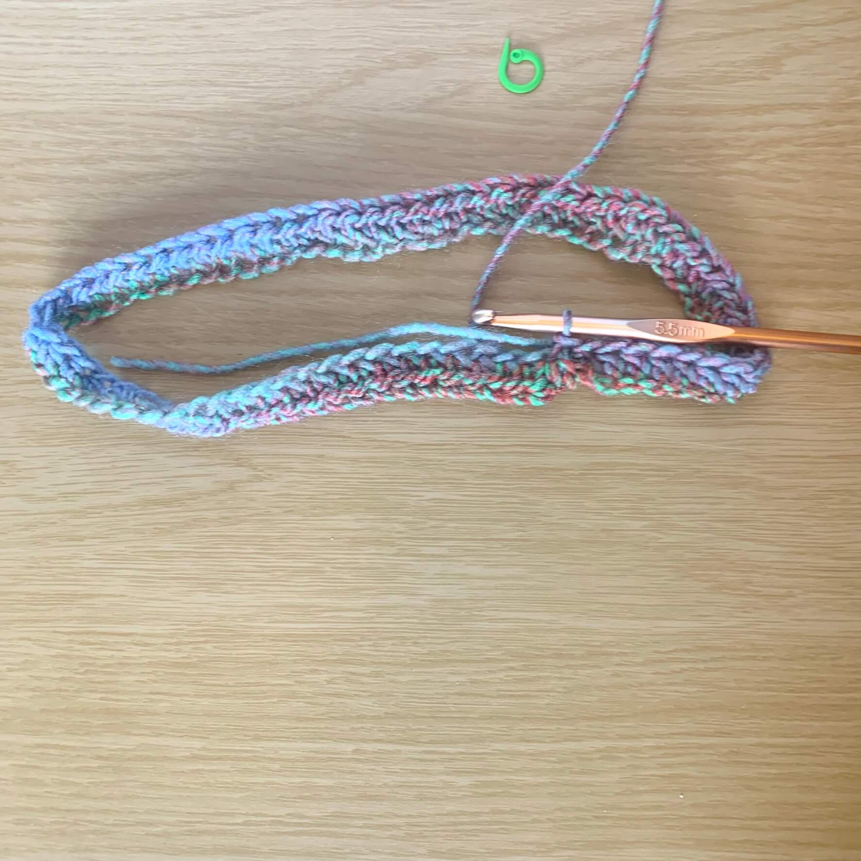 Free Crochet Headband Pattern Mobius Twist with Video Tutorial