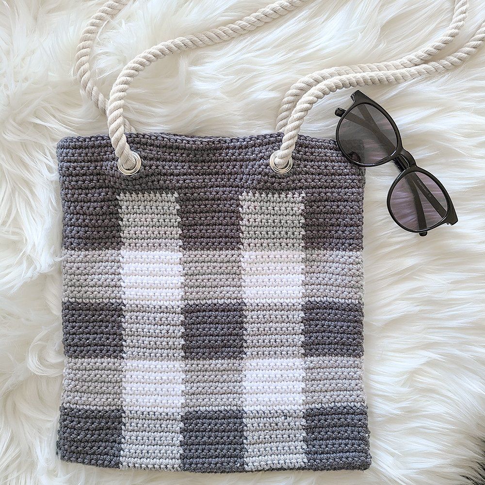 Gingham Crochet bag pattern