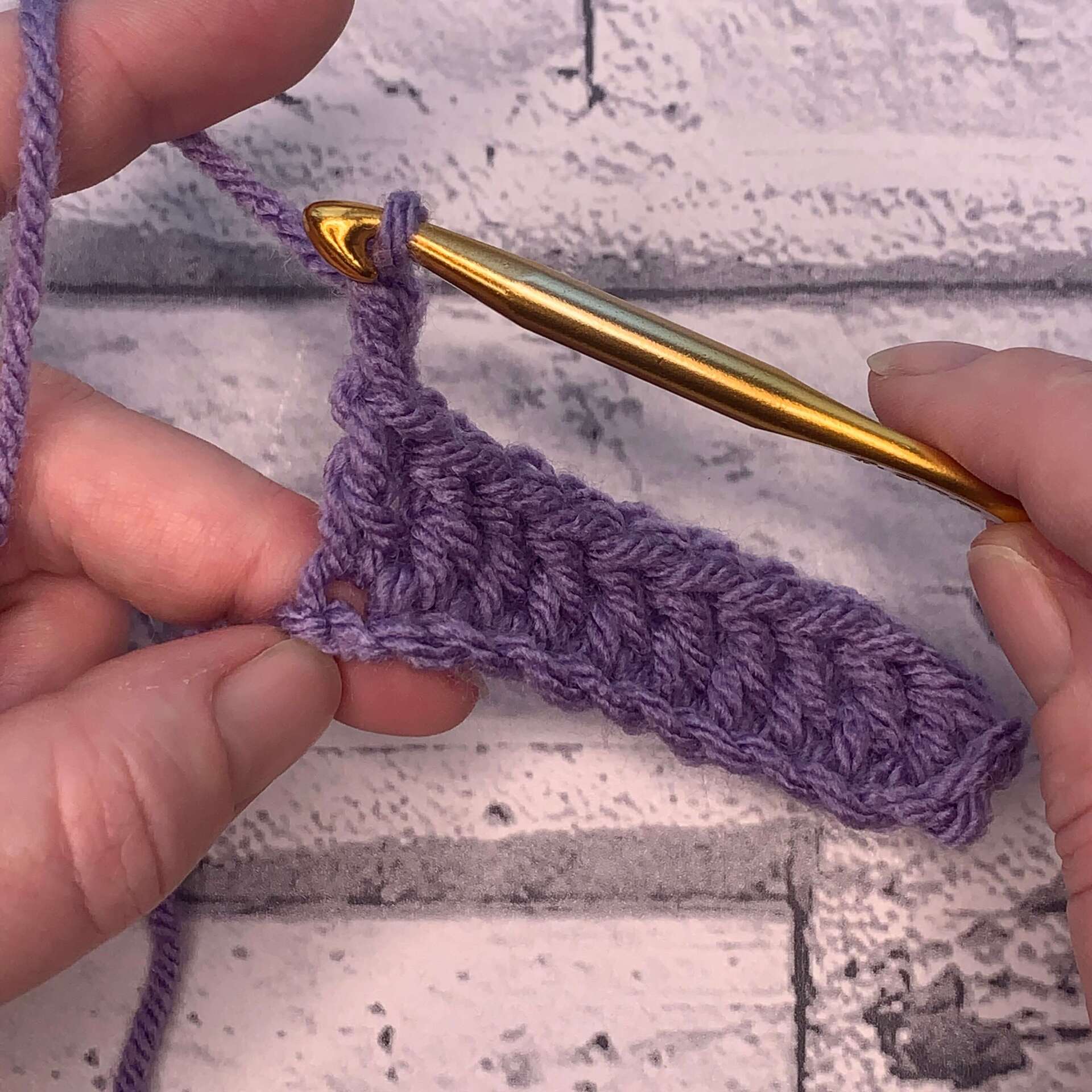 How to Treble Crochet UK (US - Double Crochet)