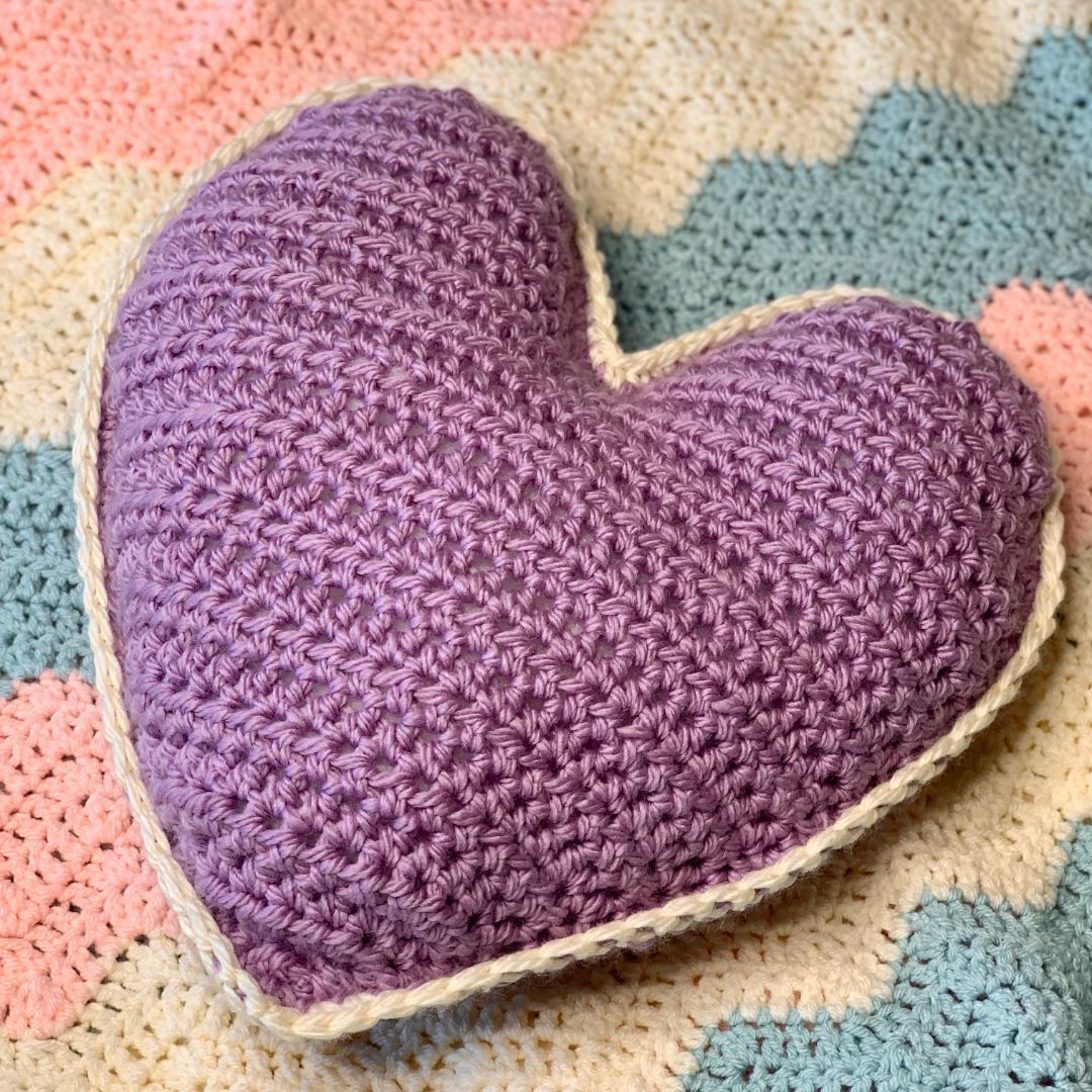 How to crochet a heart pillow for beginners