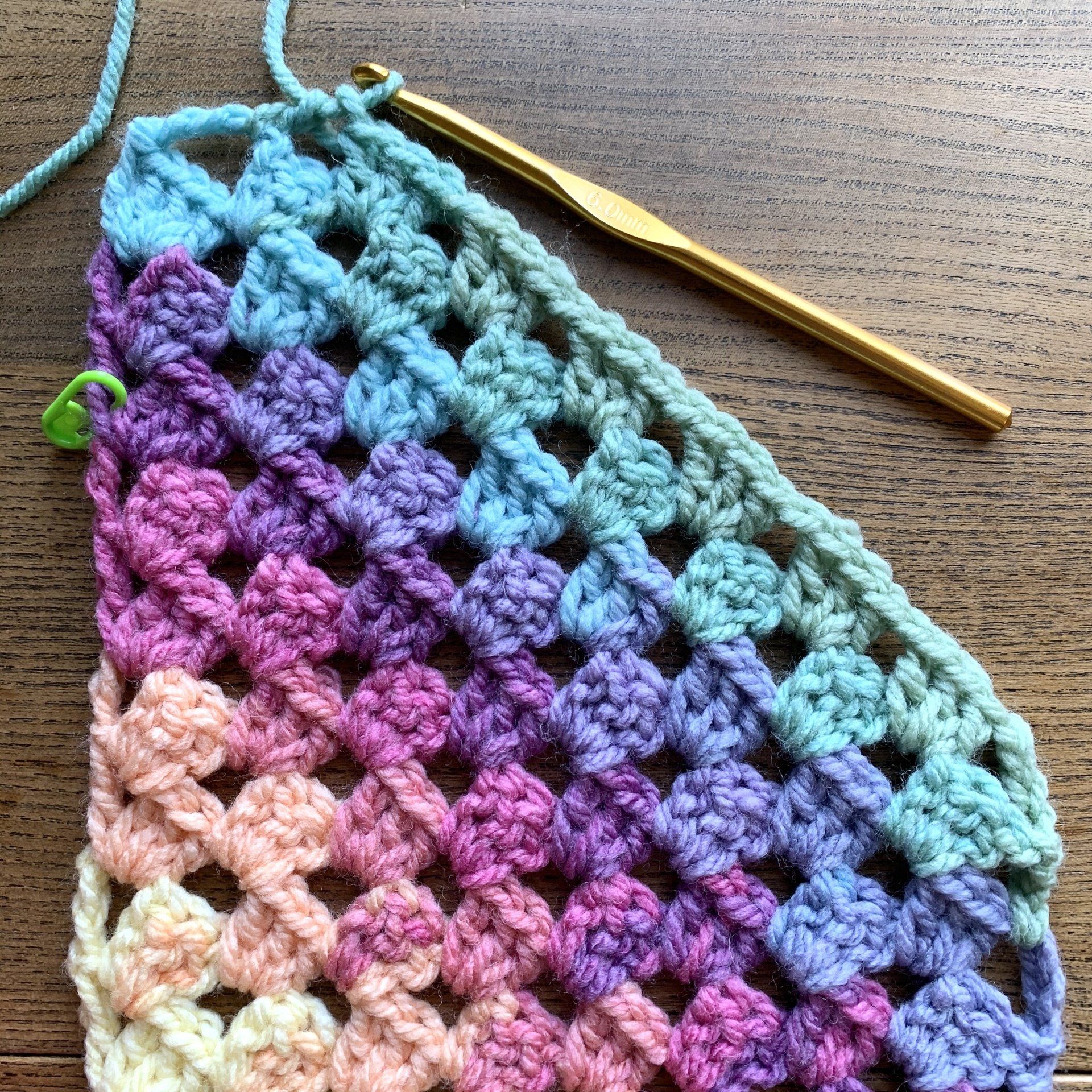 Granny Stitch C2C crochet Blanket Pattern for beginners