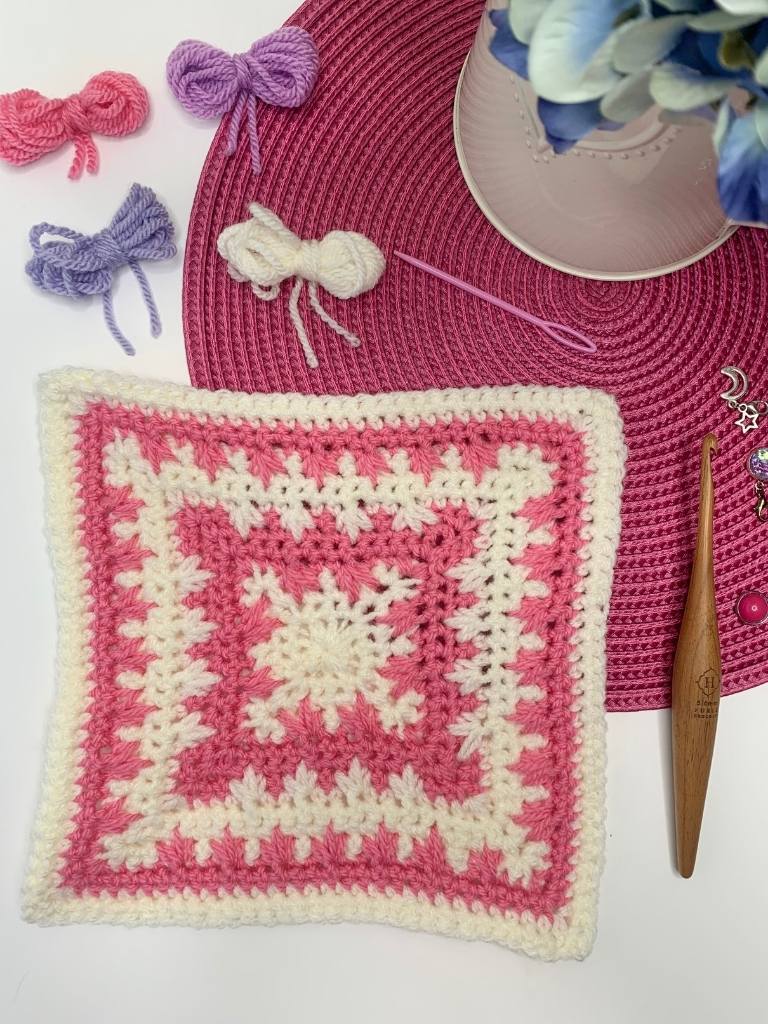 Snowflake Granny Square Pattern with video tutorial