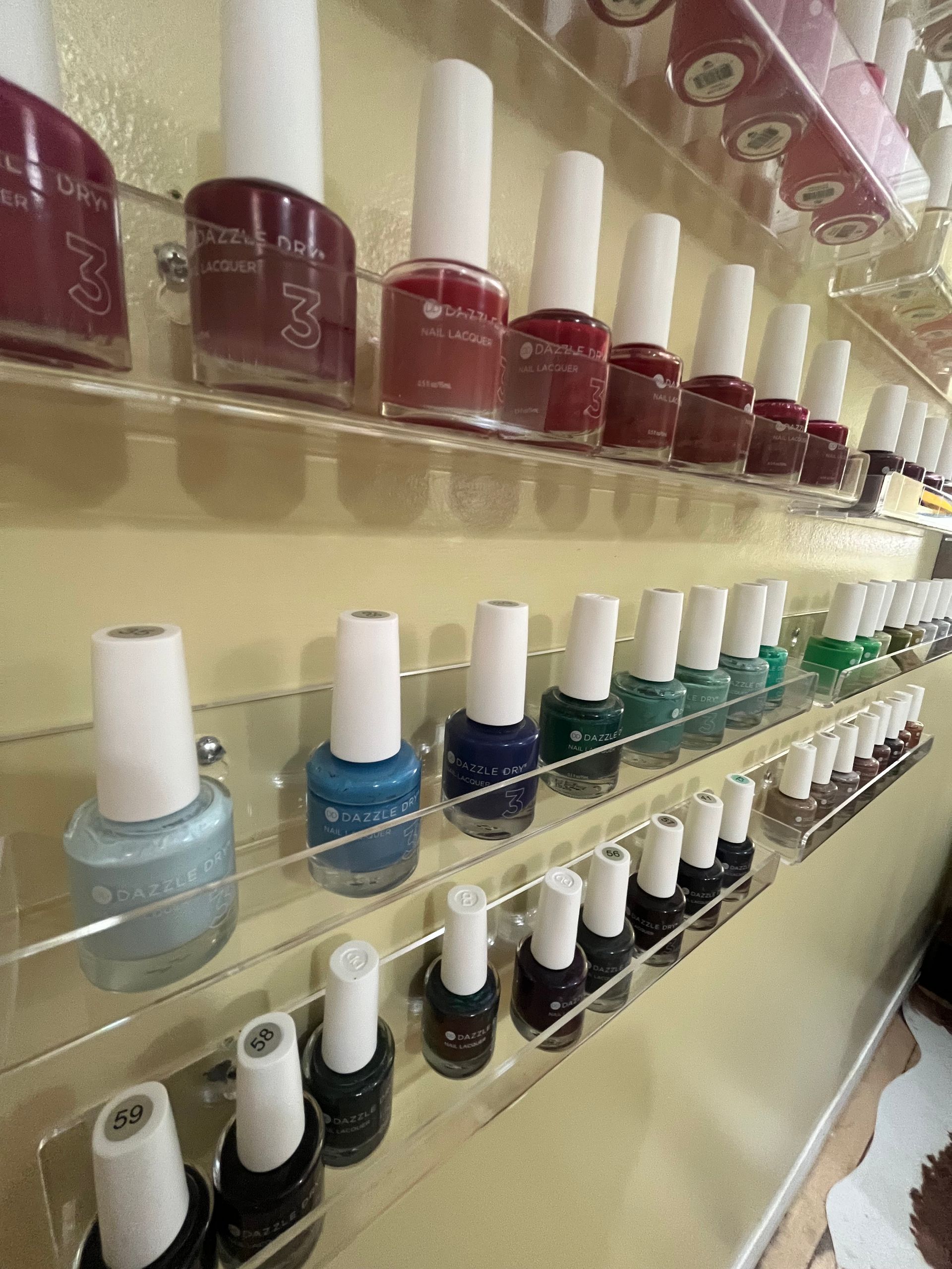 dazzle dry Polish at Forrest wellness