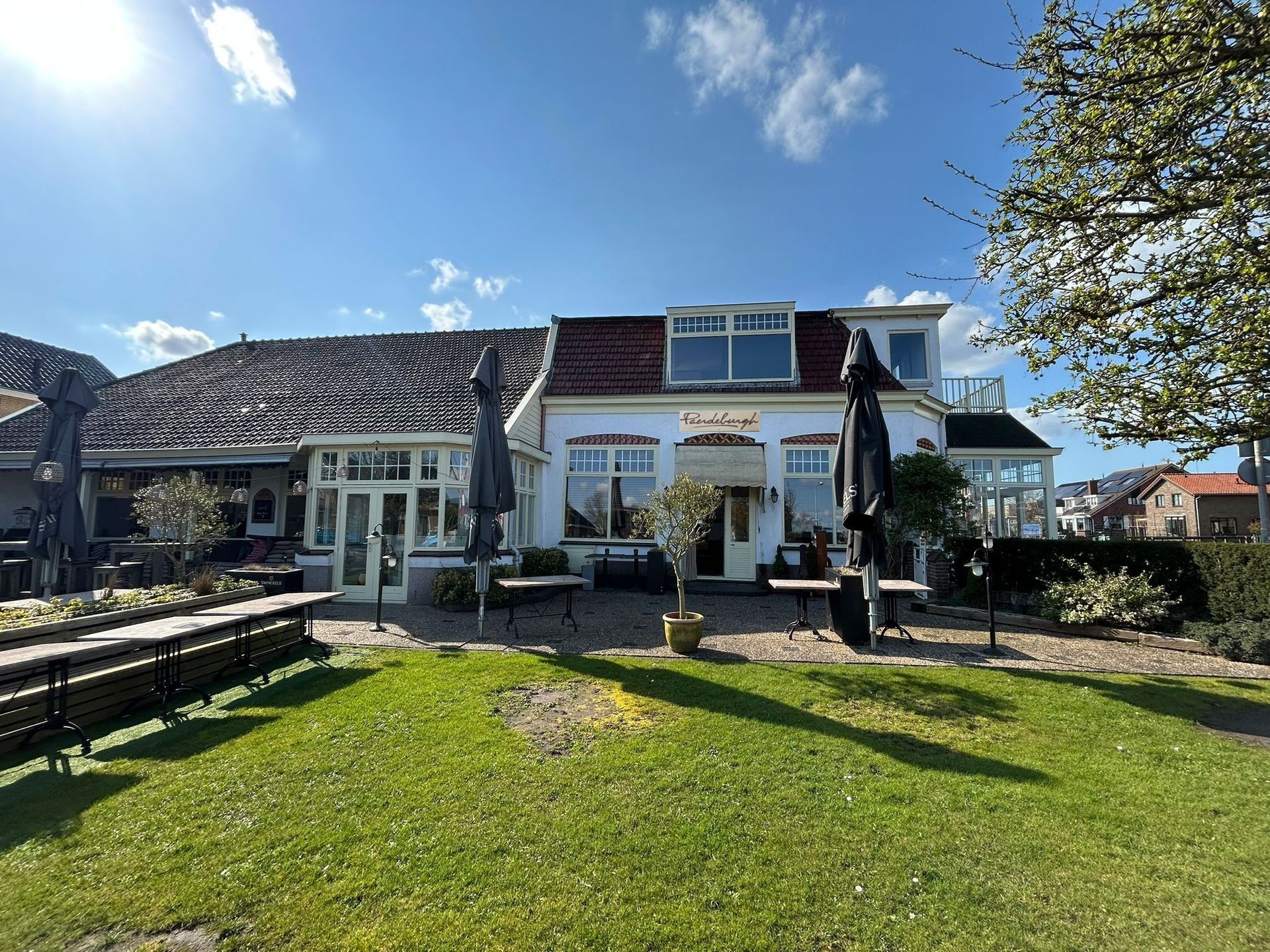 Vooraanzicht Paerdeburgh