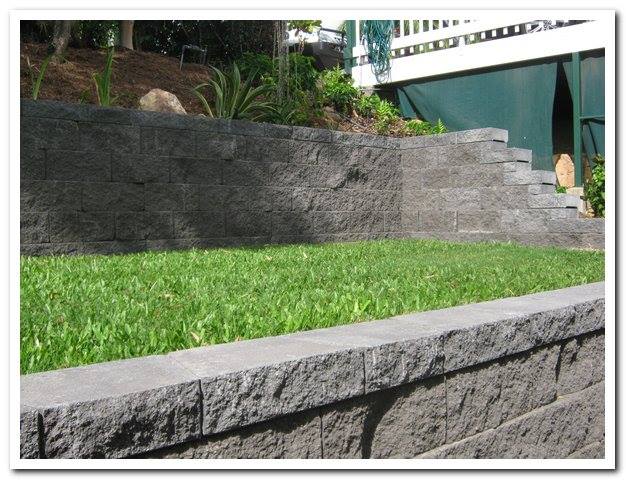 Retaining Wall — Lynams Landscapes Pty Ltd in Jensen, QLD