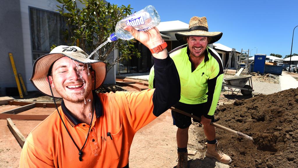 Stone Pavement With Grass Texture — Lynams Landscapes In Jensen QLD