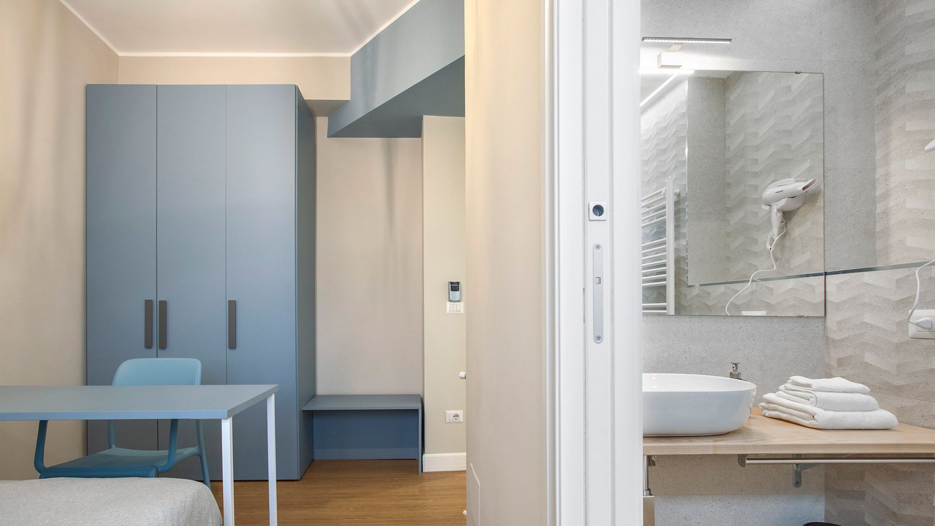 Raven Color B&B en Roma Tuscolana