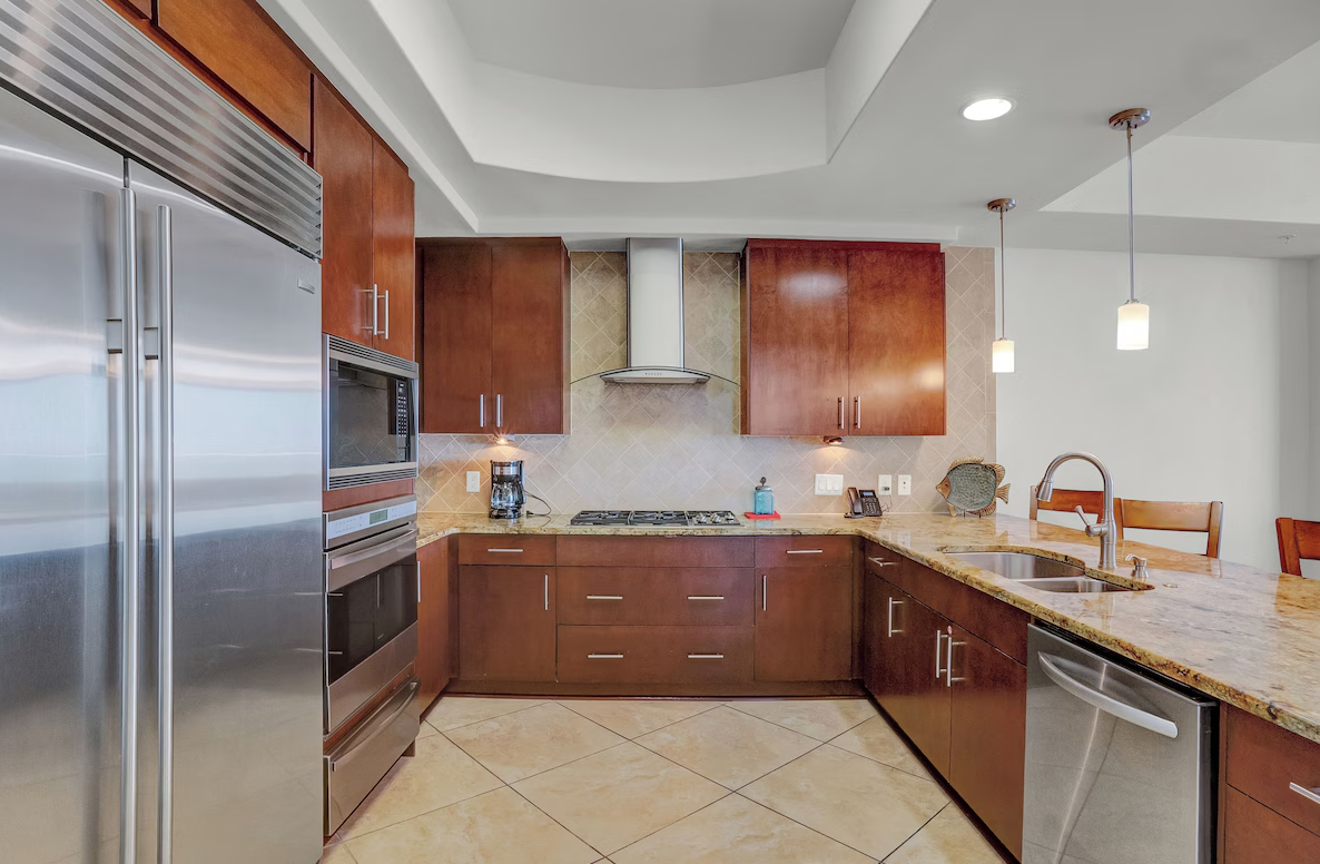beach condo kitchen 