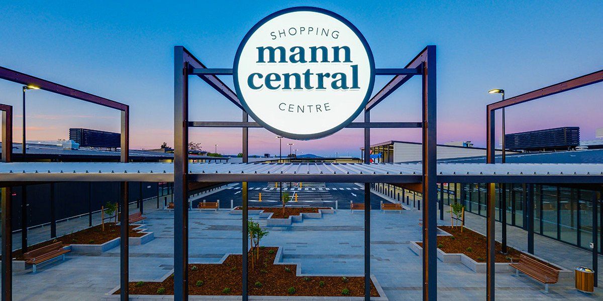 mann central shopping centre Illuminated signage