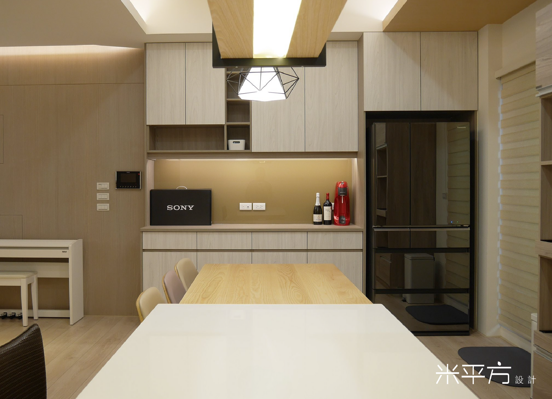 系統櫃設計 vs 木作工程 ,3分鐘看懂 系統櫃 和 木作櫃 的差別!