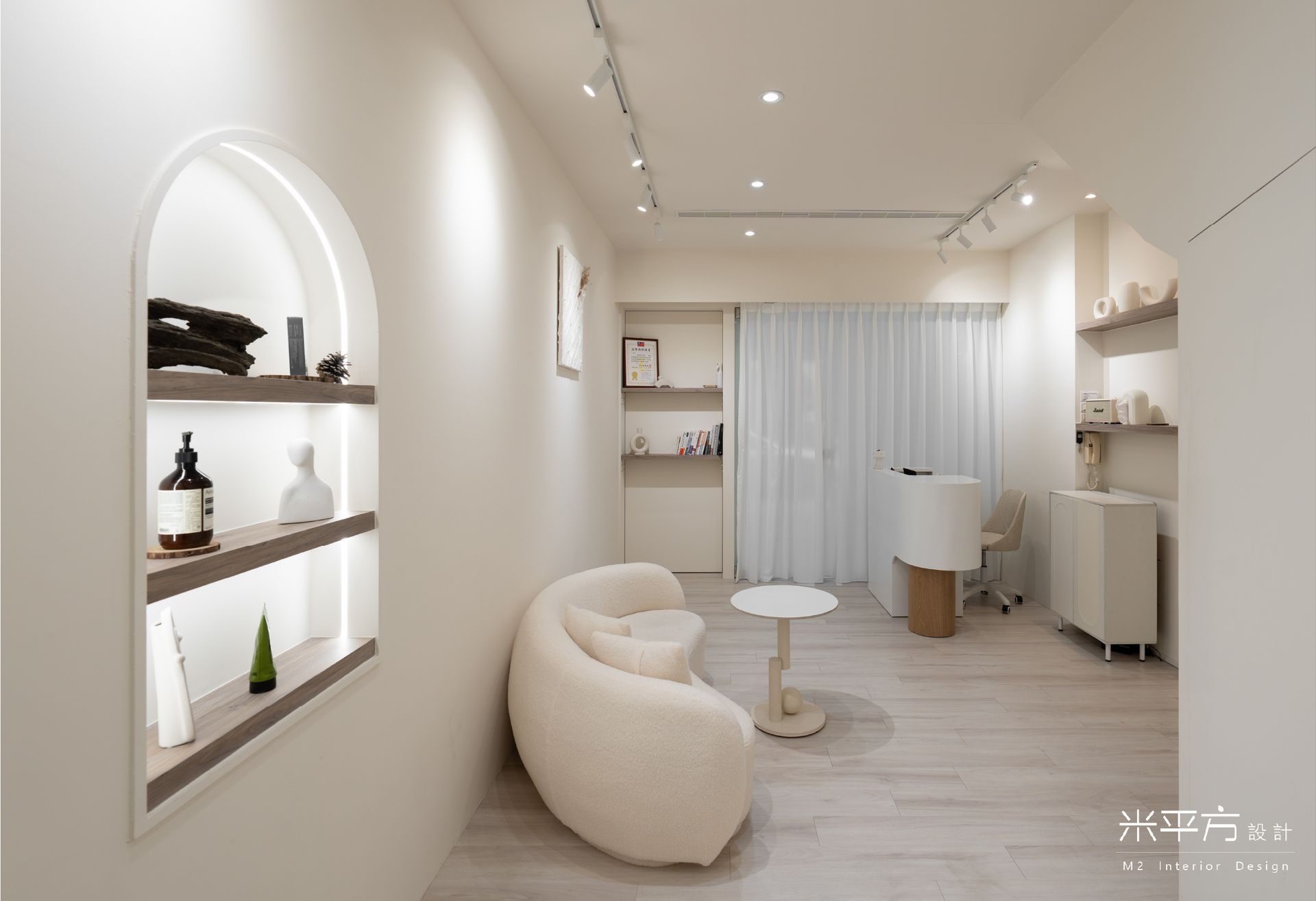 Auni Salon 奧倪美學|霧眉沙龍|手繪美甲|米平方空間設計 - 台南店面設計 / 台南商業空間設計 / 霧眉工作室裝潢 / 美甲工作室裝潢