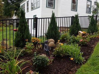 A White House With a Black Fence – Pittsfield, MA - New England Fence