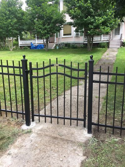 A Metal Gate – Pittsfield, MA - New England Fence