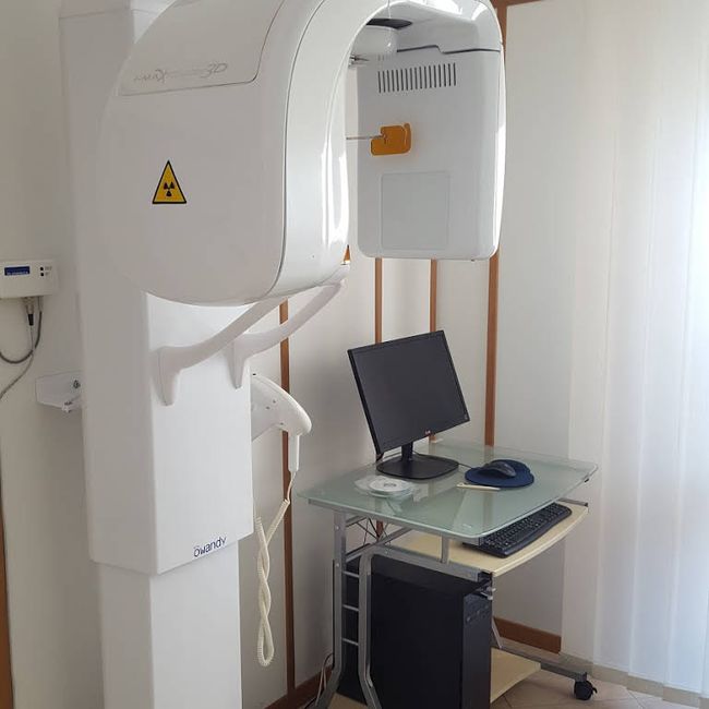 apparecchiatura per esami di radiologia