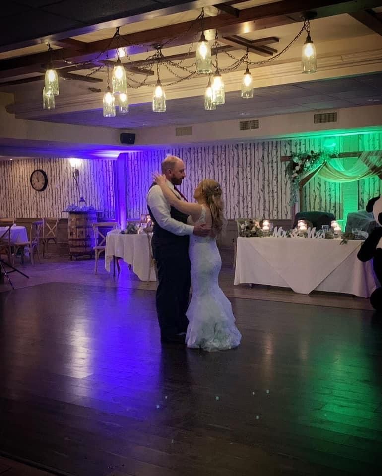 Mix It Up! providing dj services to a wedding where the bride and groom are dancing