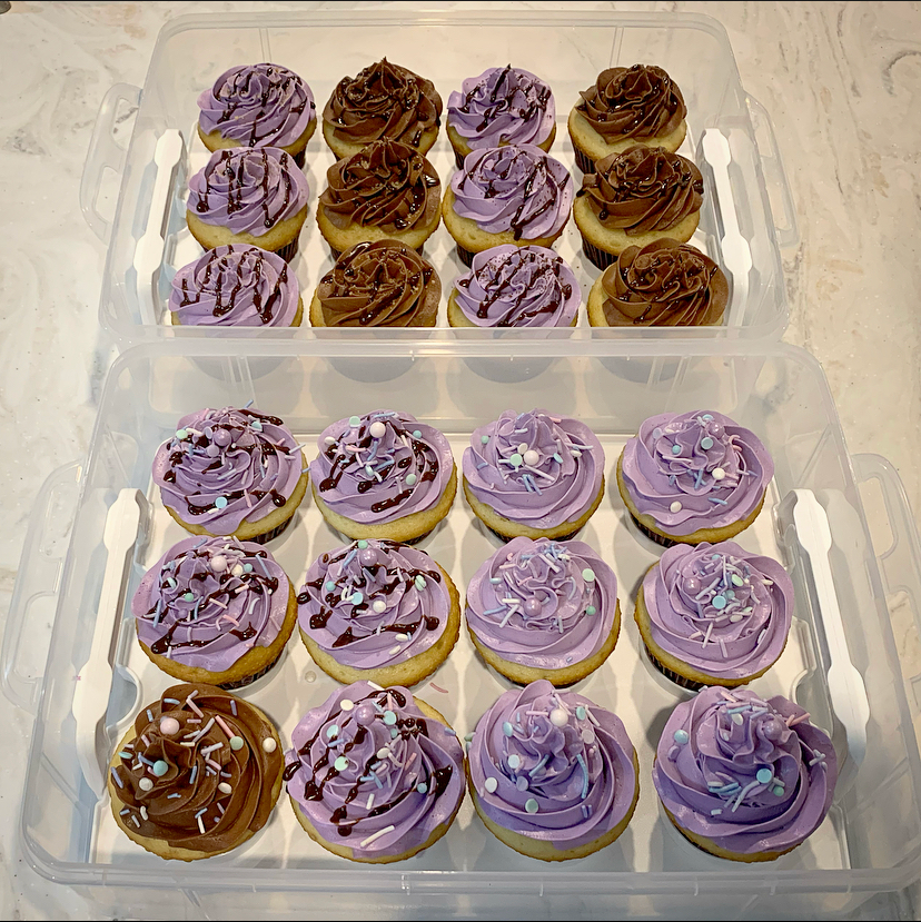 Mix It Up! cakes and cupcakes: variety of cupcakes