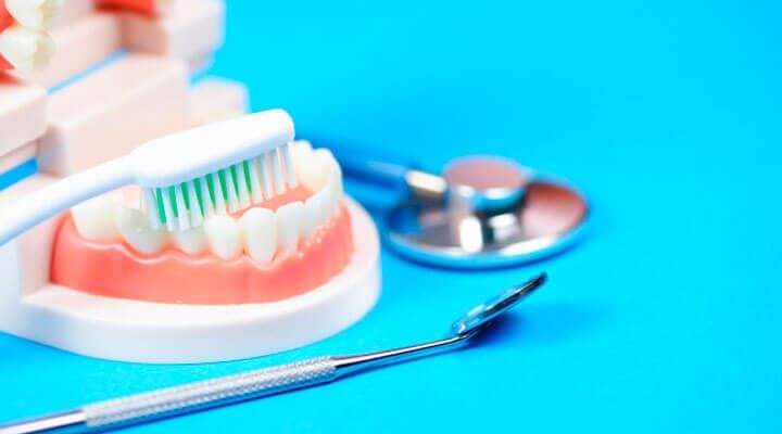 DR. FRANCISCO JOSÉ VALENCIA CRUZ